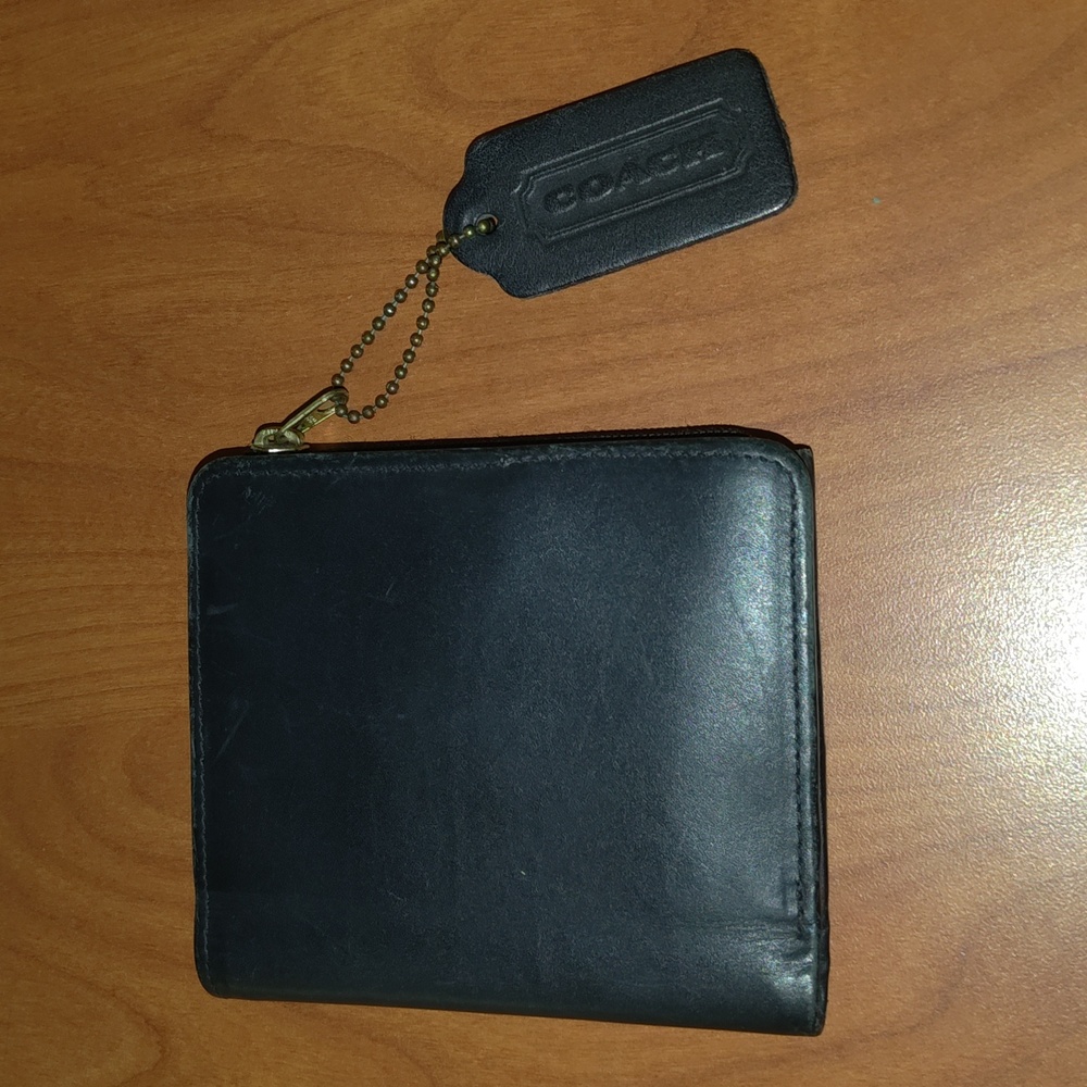 Vintage Coach Black Leather Zipper Wallet